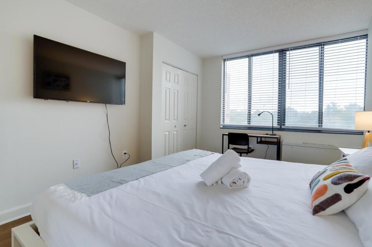 ארלינגטון Modern & Charming Apt With Rooftop @Pentagon City מראה חיצוני תמונה
